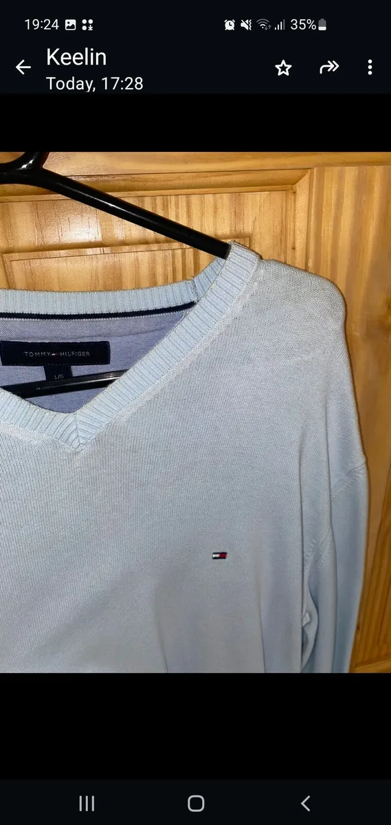 Like new Tommy Hilfiger jumper - Image 2