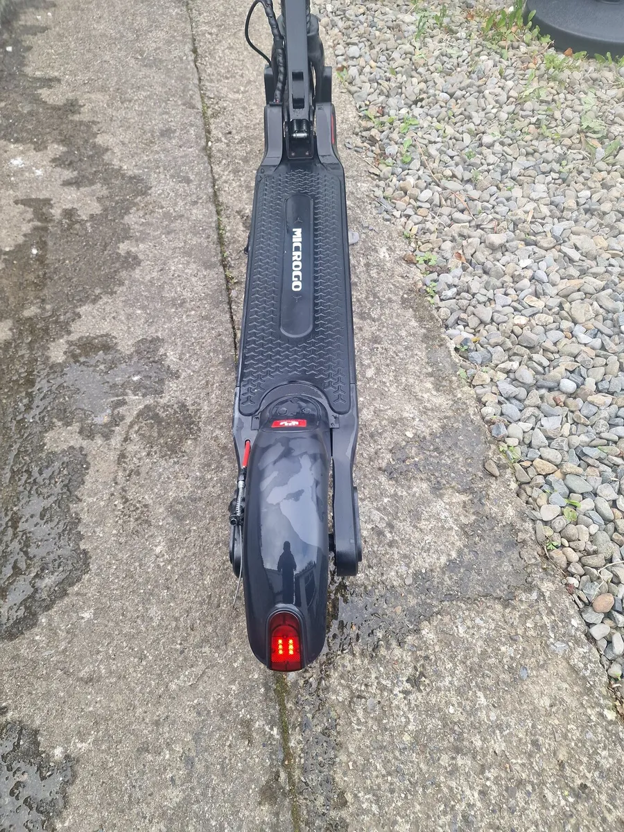 BARGAIN, M5 MicroGo Electric Scooter - Image 4