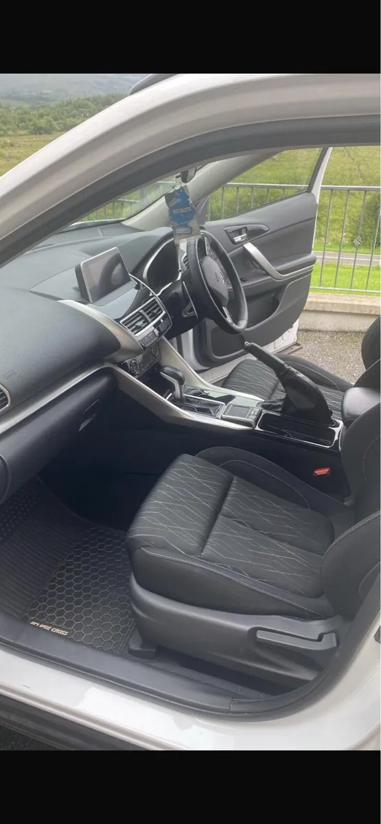 Mitsubishi Eclipse Cross Black Edition - Image 4