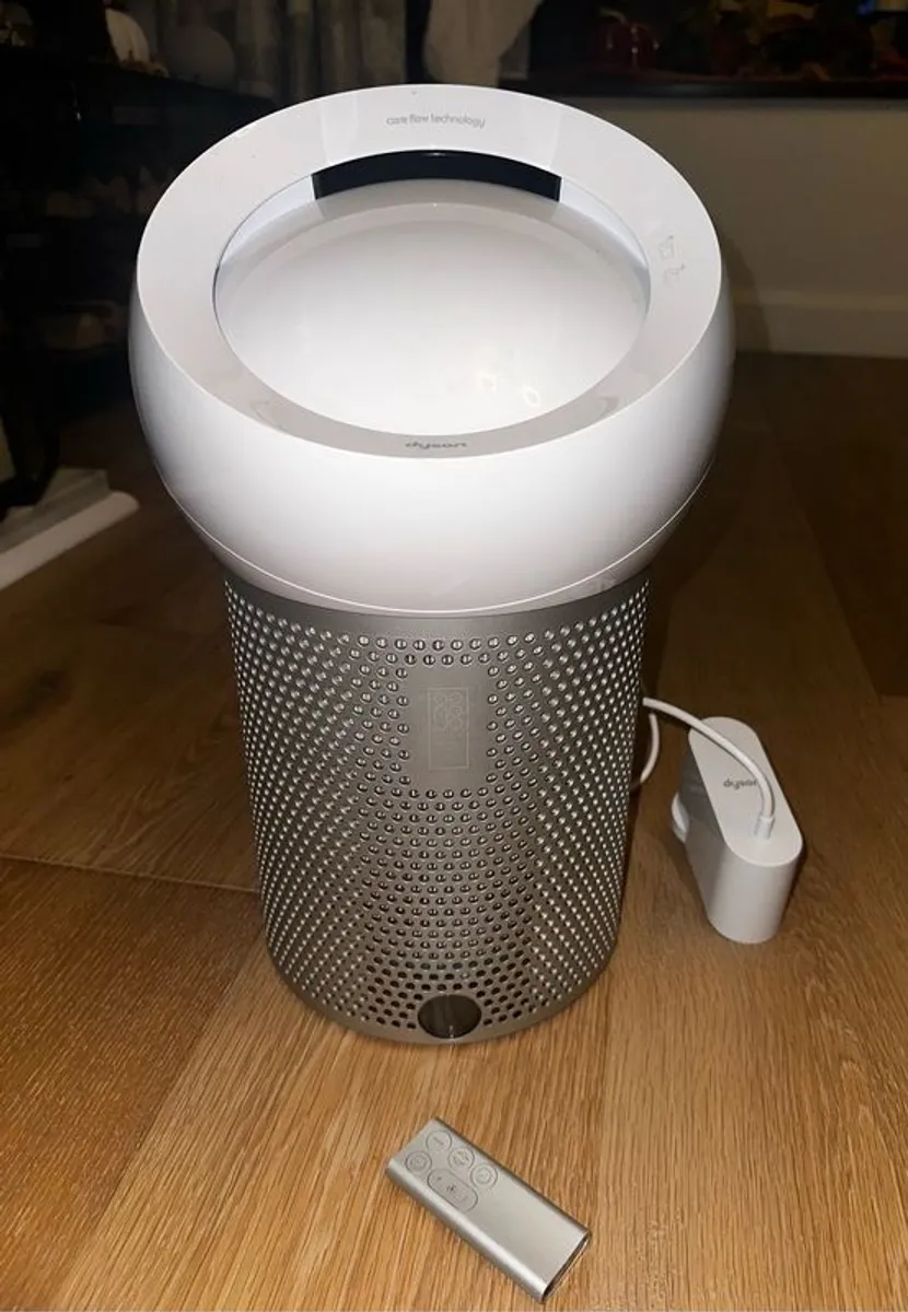 Dyson Pure Cool Me Air Purifier & Fan with Remote - Image 1