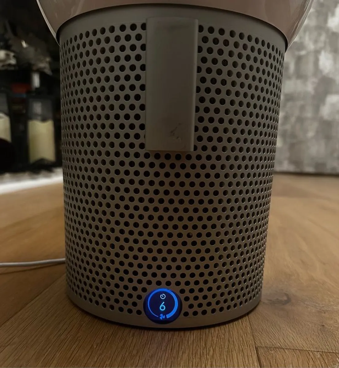 Dyson Pure Cool Me Air Purifier & Fan with Remote - Image 3