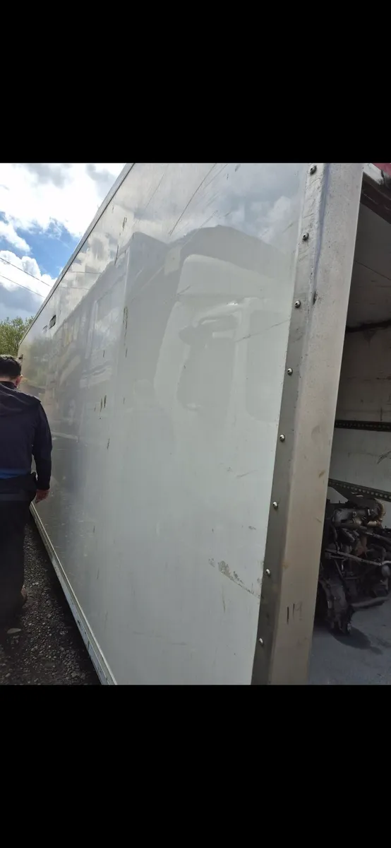 Storage Container 32ft - Image 2