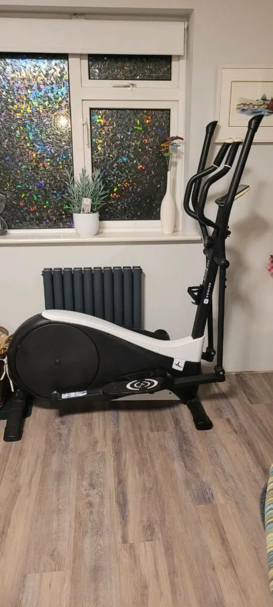 Cross Trainer - Image 1