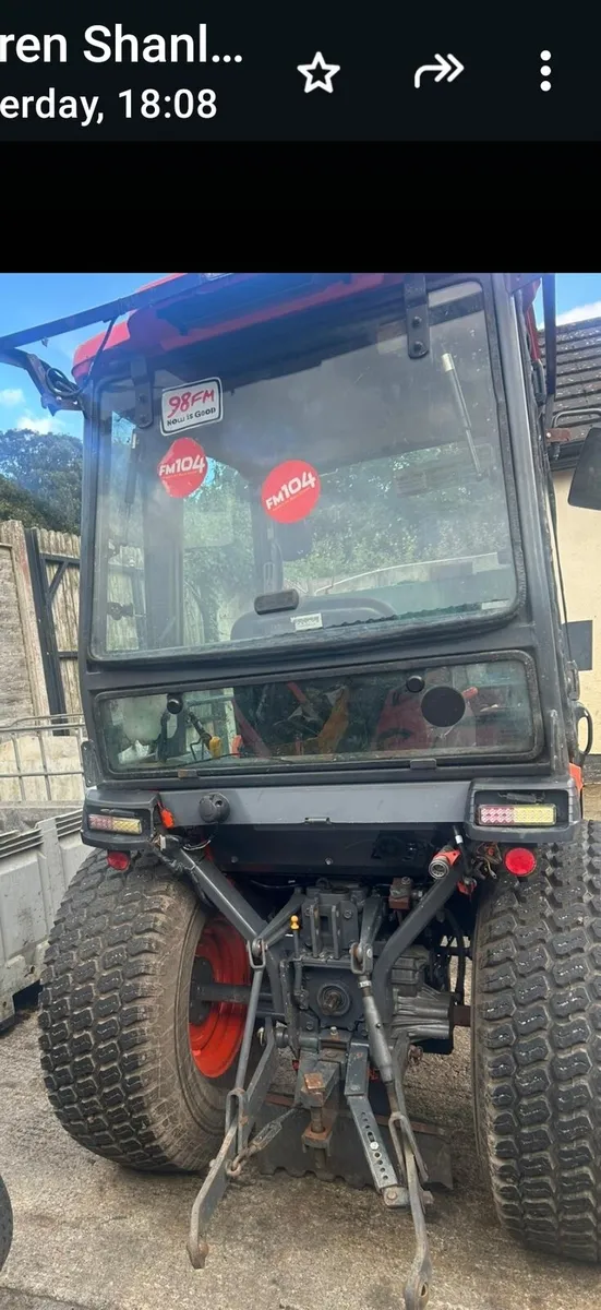 Kubota B3030 compact tractor - Image 3