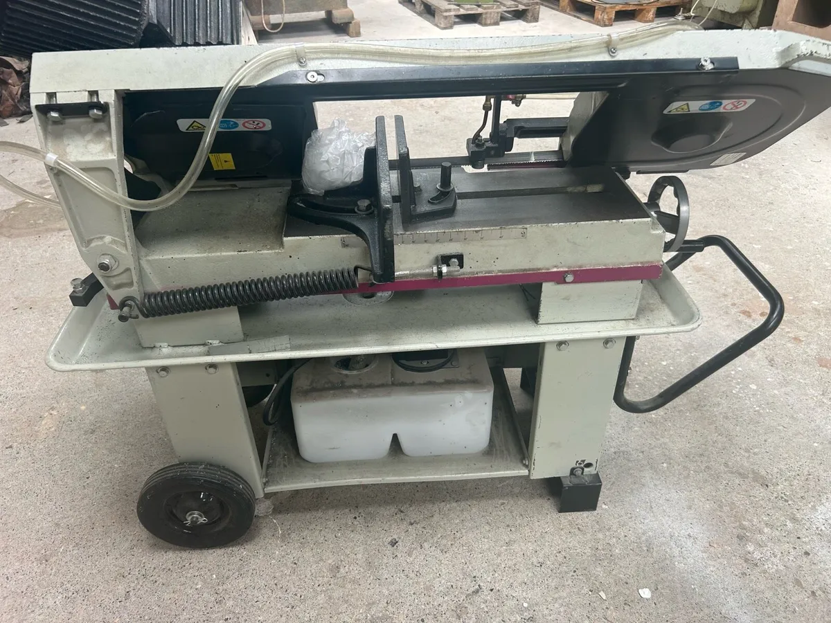 Ex school metal saw like new - Image 2