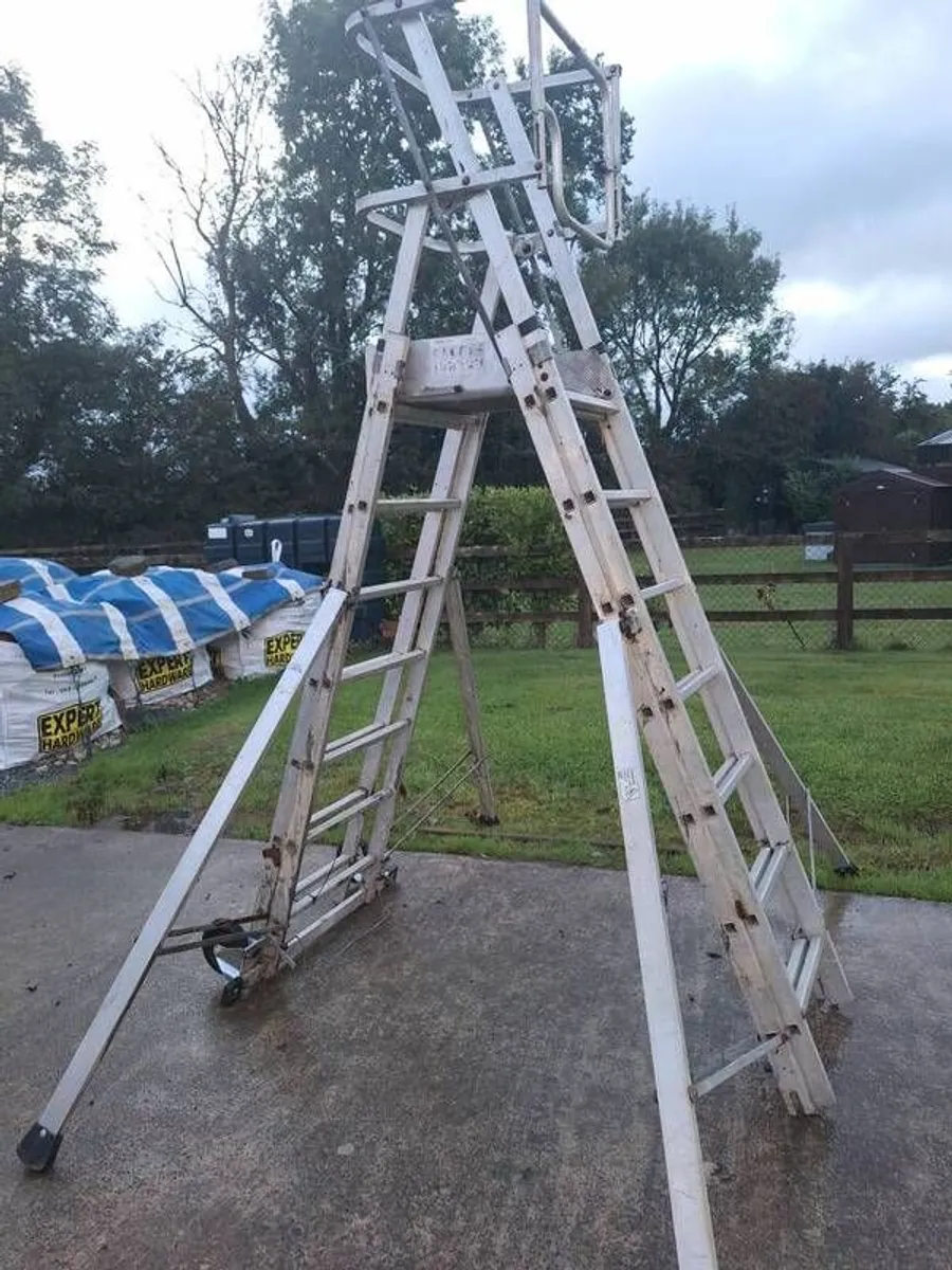 podium ladder - Image 3