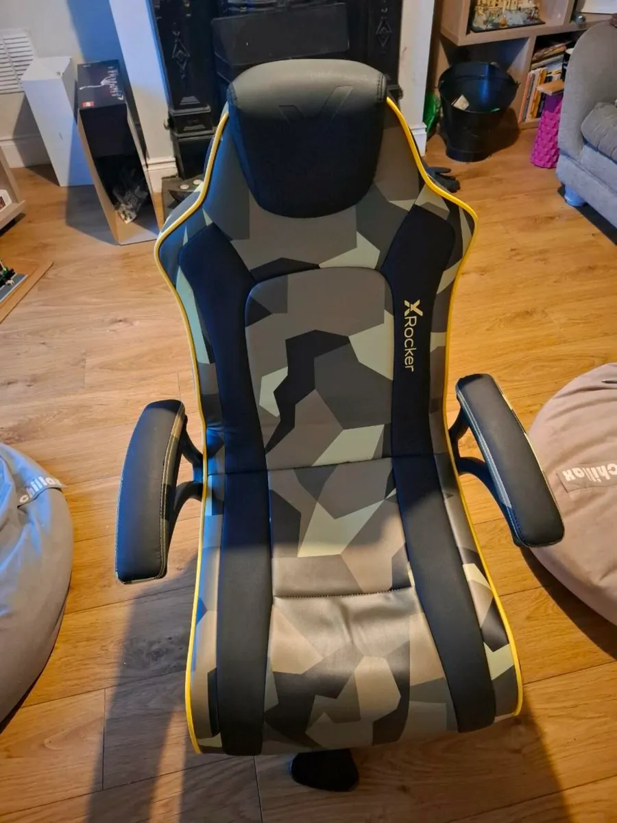 X Rocker Gaming chair - Image 3