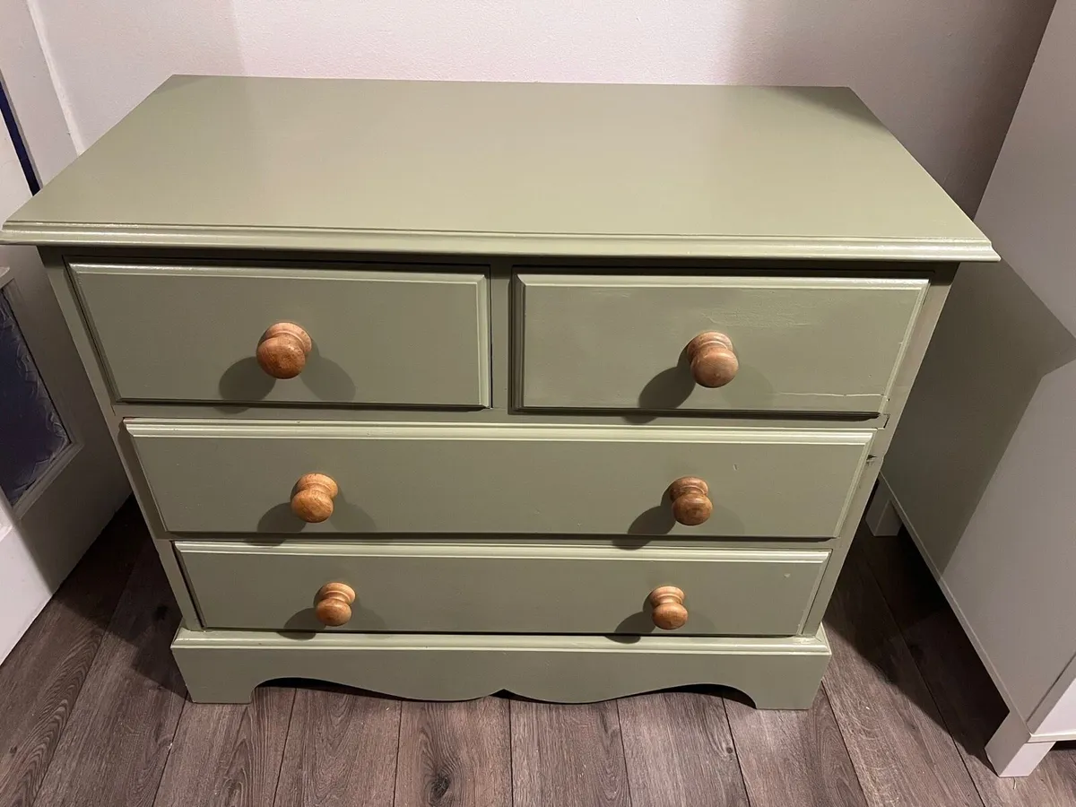 Chest of drawers - Image 1