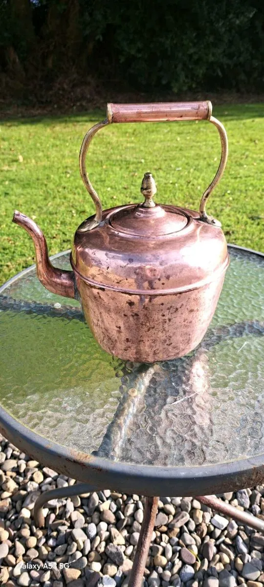 Old copper  brass kettle - Image 1