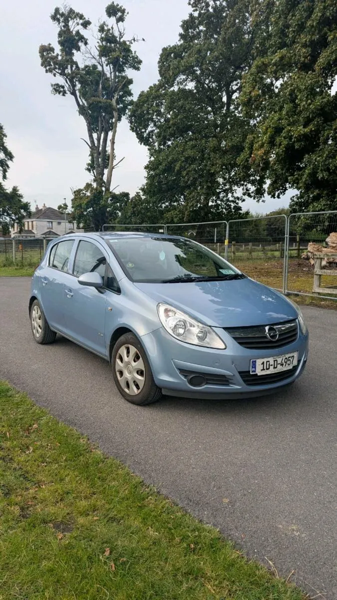Opel Corsa 1.2 - Image 1