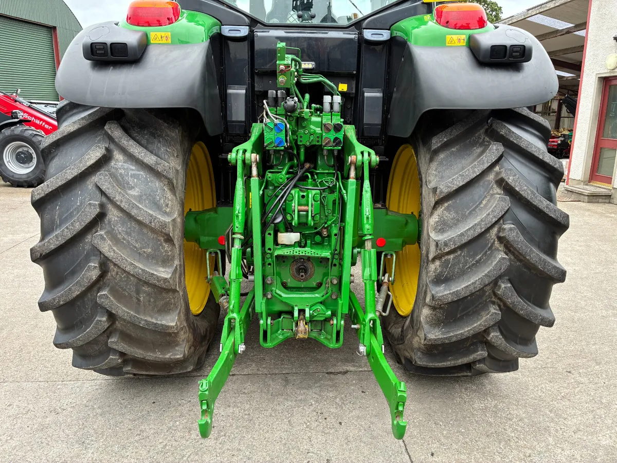 John Deere 6195M - Image 2