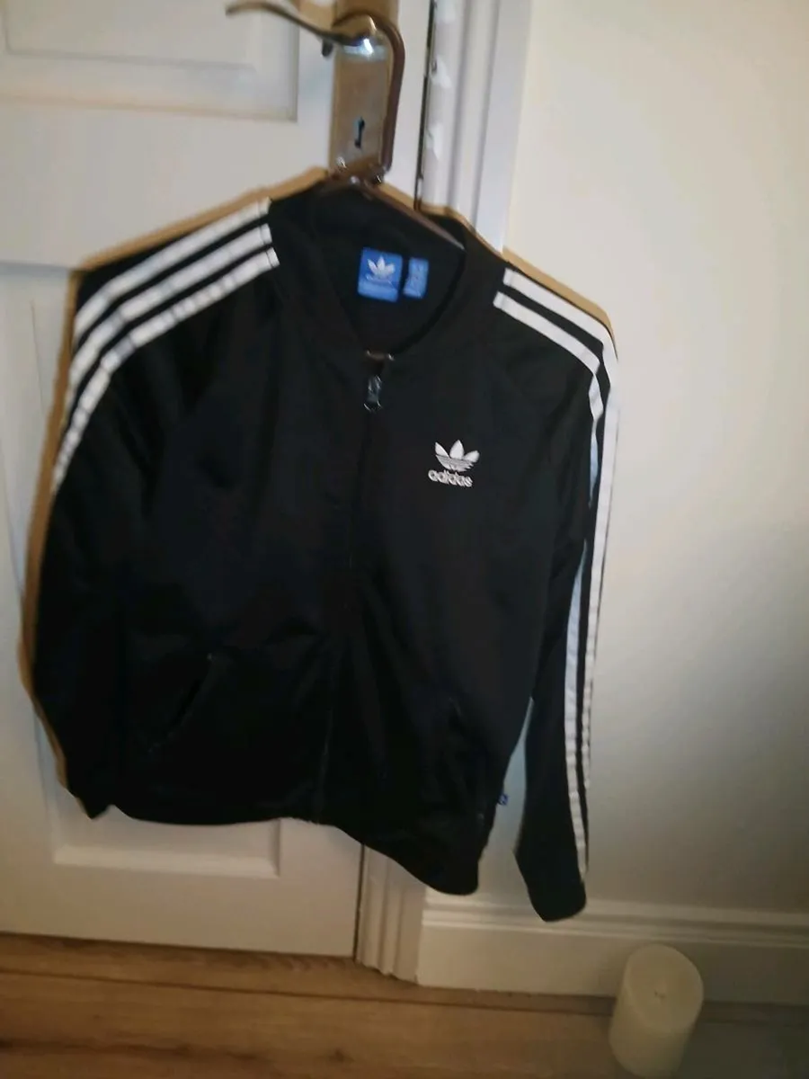 Adidas black zipper without hood