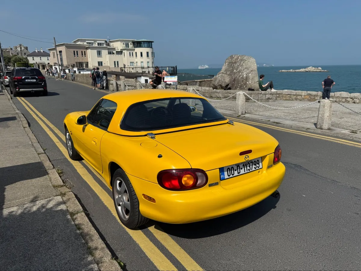 Mazda MX-5 2000 - Image 2