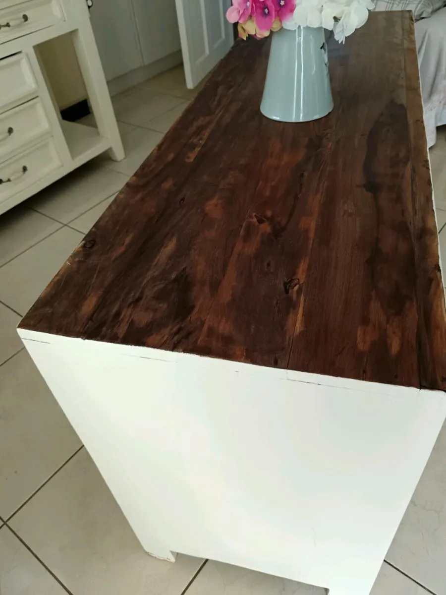 Sideboard - Image 4