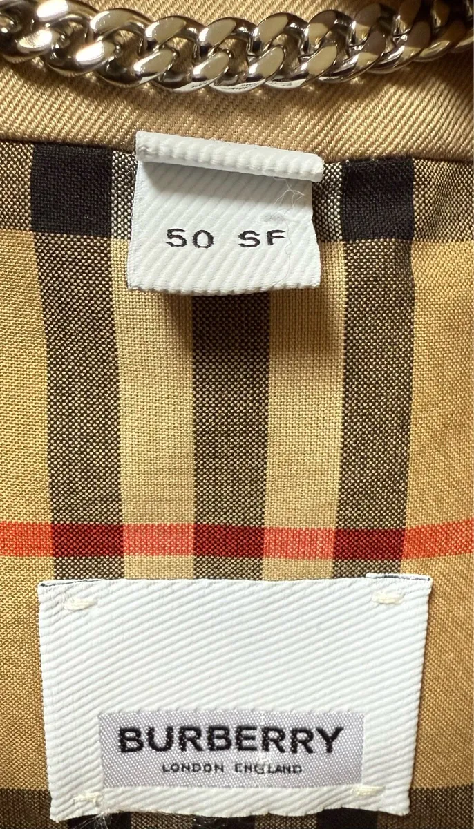 Authentic Burberry Callow Panelled Trenchcoat - Image 4
