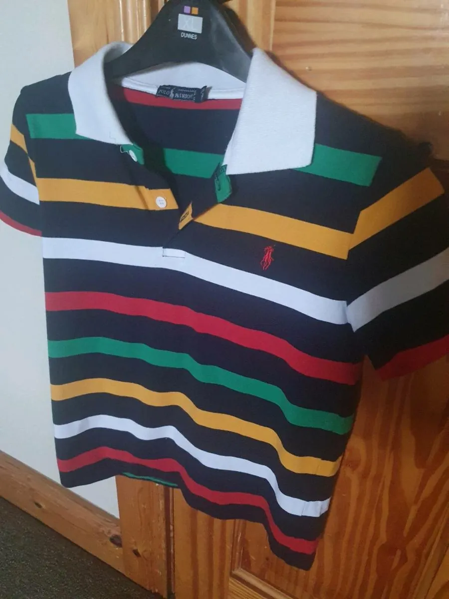 Like new Ralph Lauren top - Image 1