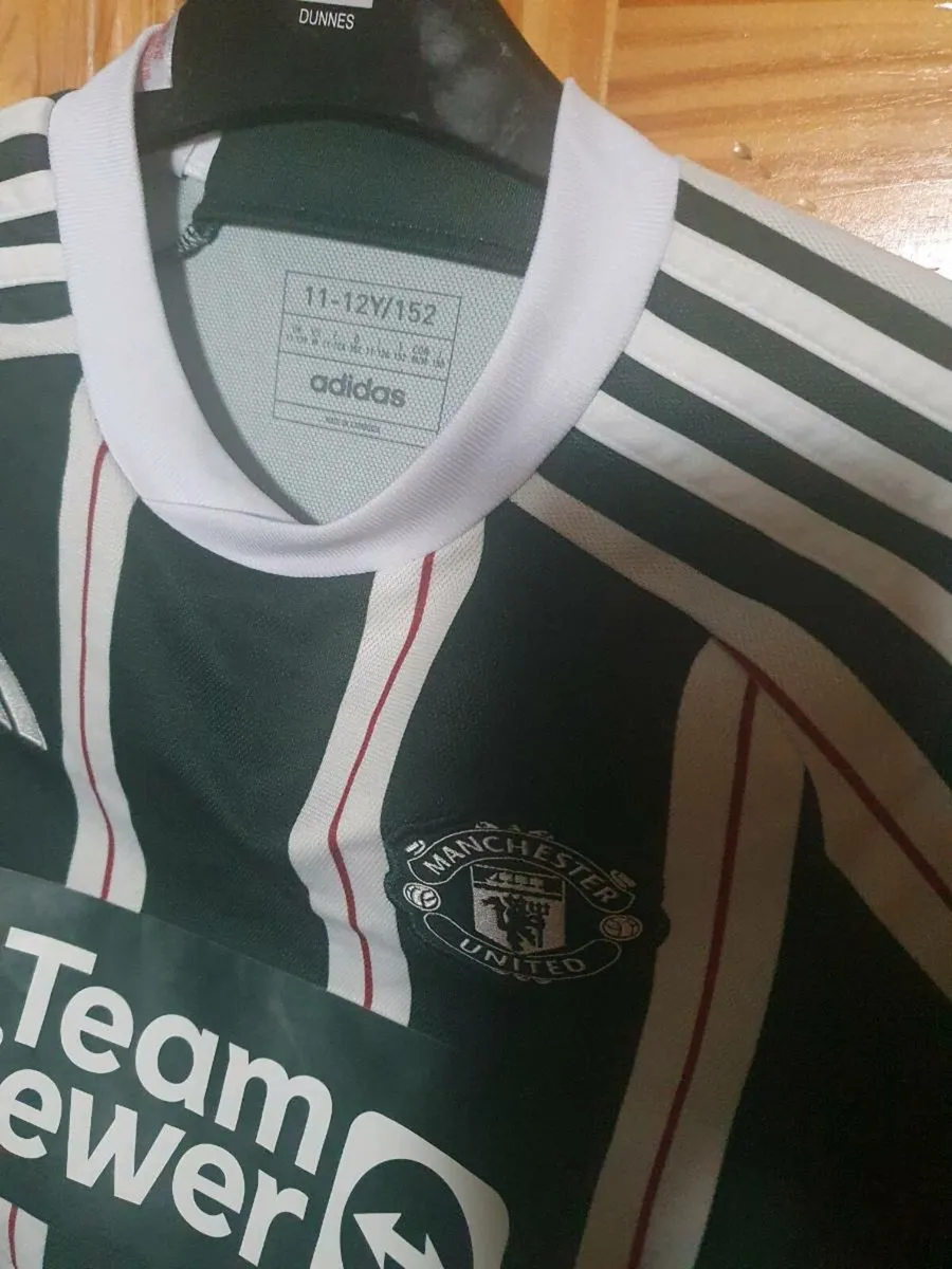 like new manunited tops - Image 2