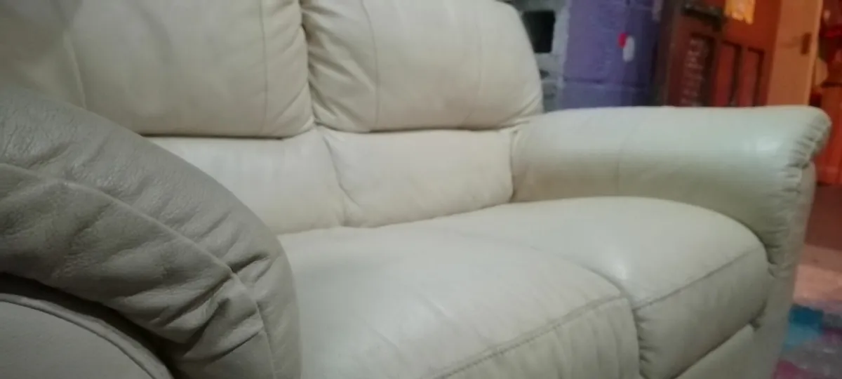 sofa - Image 2