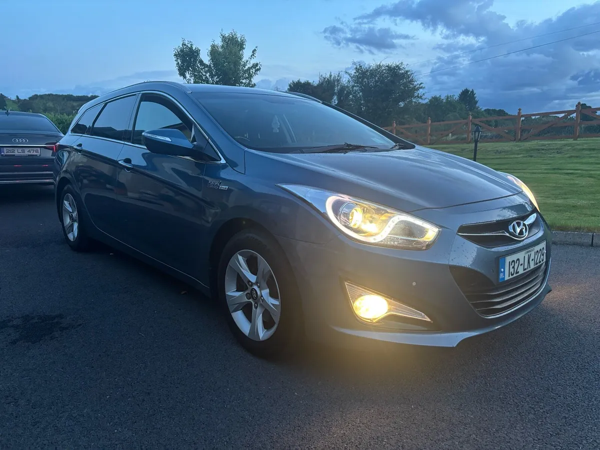 Hyundai i40 Tourer - Image 1