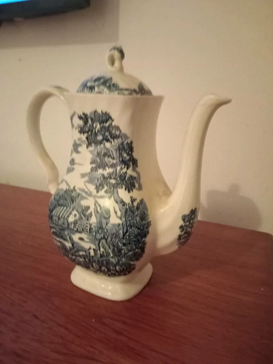 myott  the hunter teapot no chips - Image 2