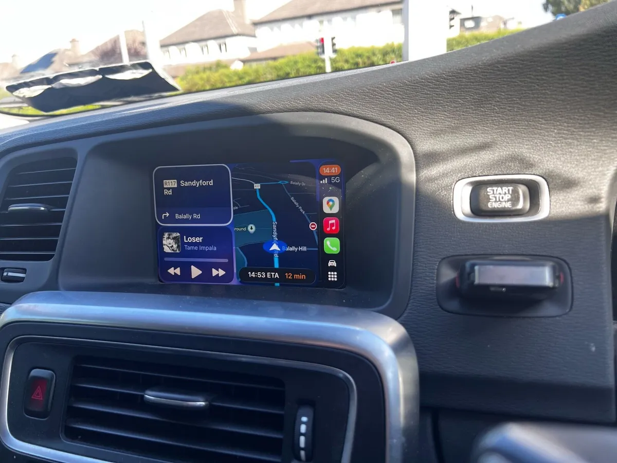 VOLVO V60 D3 R-DESIGN +Apple CarPlay/Android Auto! - Image 3
