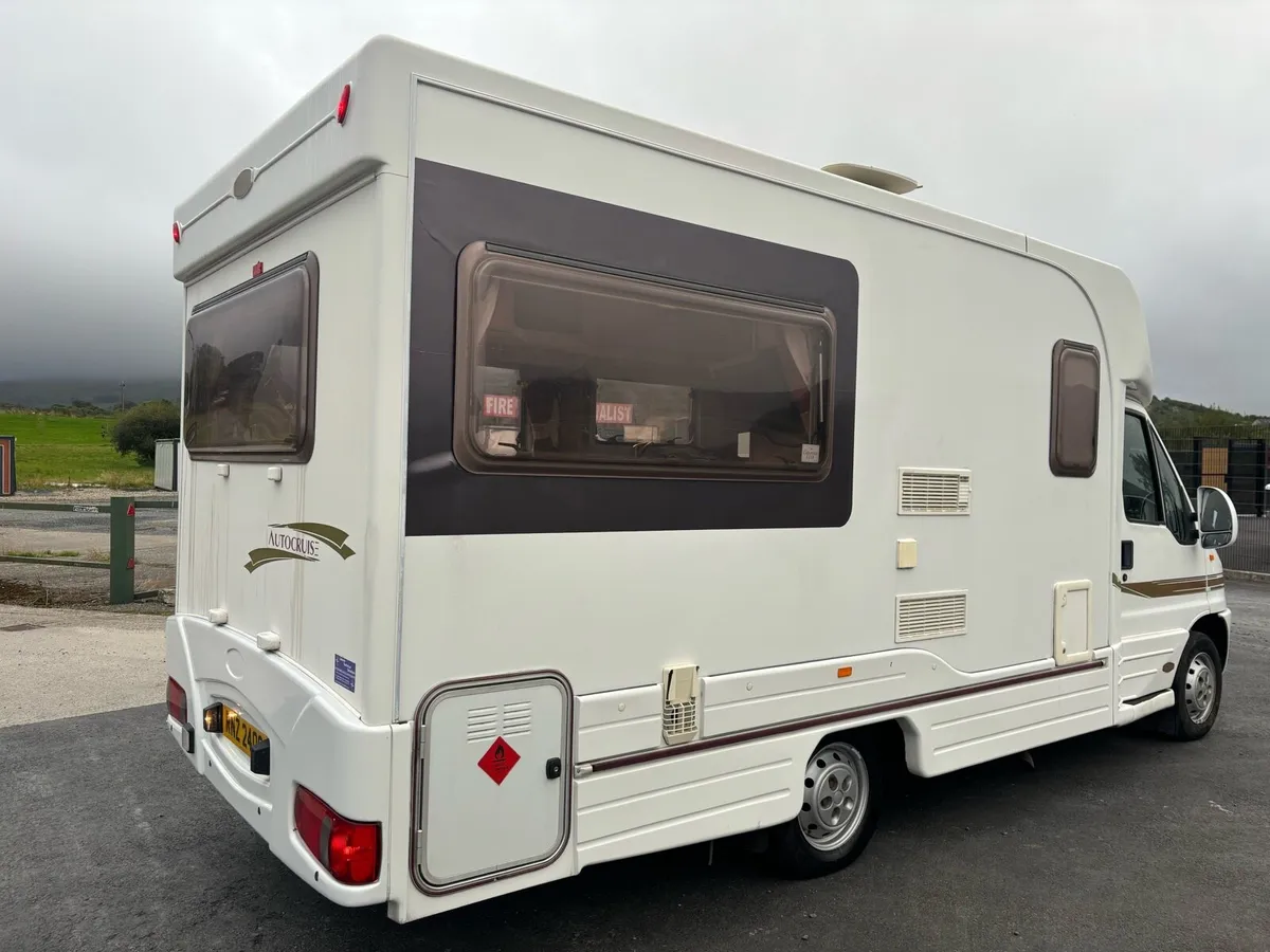 Peugeot boxer 2.8 TDI AUTOCRUISR 2 Berth NI - Image 4