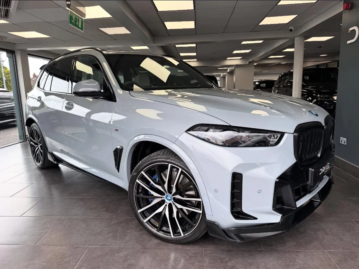 BMW X5 2025 50e M-SPORT PRO - Image 1