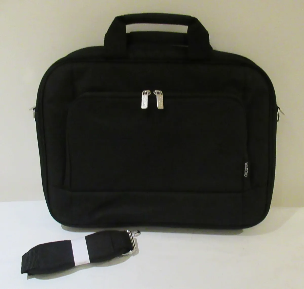 laptop bag college work hand shoulder - Image 1