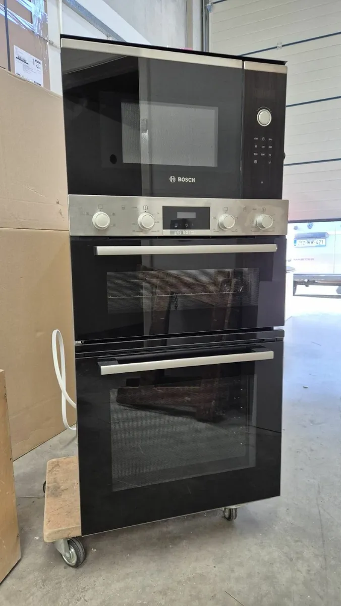 Bosch Double Electric Oven & Microwave - Image 1