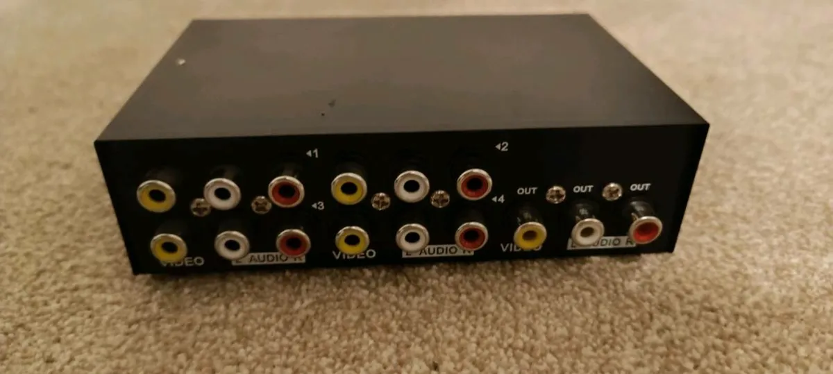 4 port audio video AV switch - Image 2