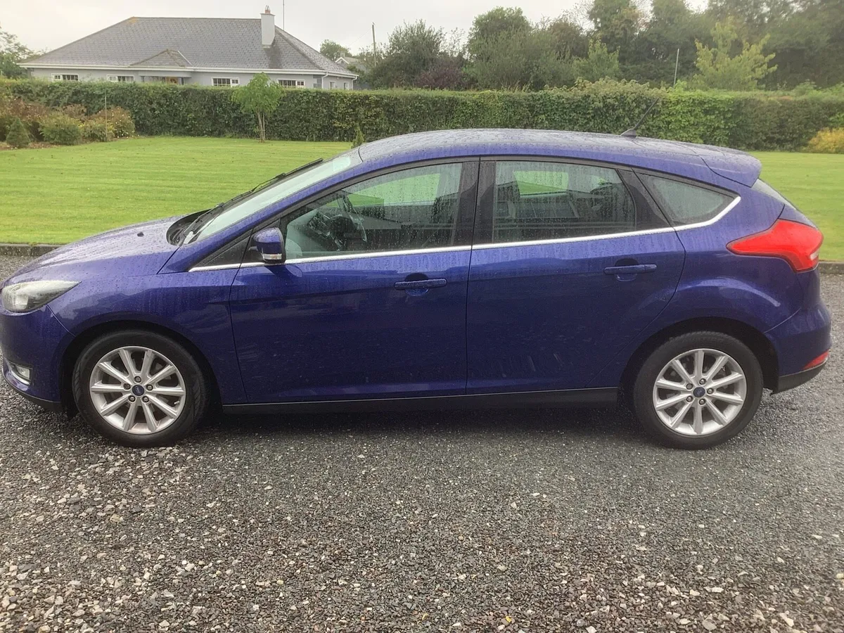 Car - Image 3