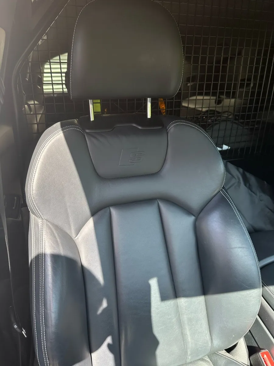 Audi Q7 4M S Line Front Seats & Door Cards - Image 2