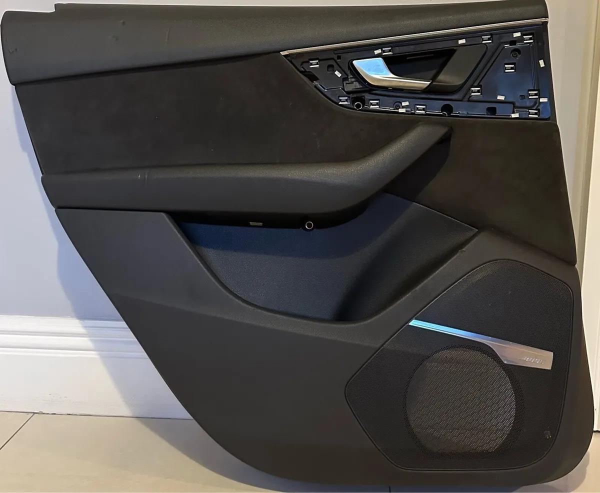Audi Q7 4M S Line Front Seats & Door Cards - Image 4