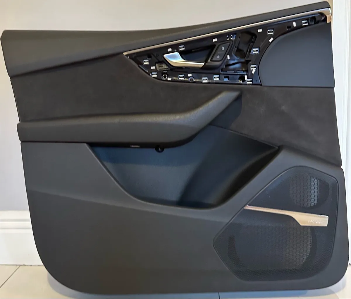 Audi Q7 4M S Line Door Cards - Image 3
