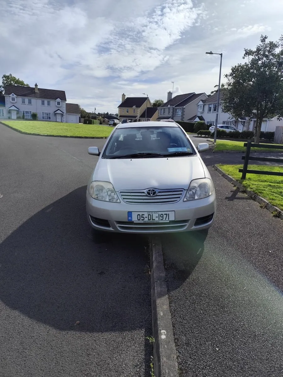 Toyota Corolla 2005 - Image 2