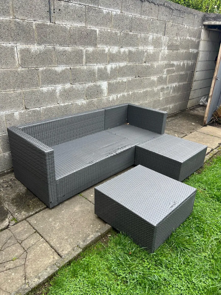 Garden sofa - Image 1
