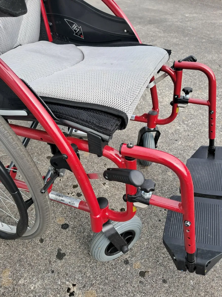 Wheelchair - Image 3