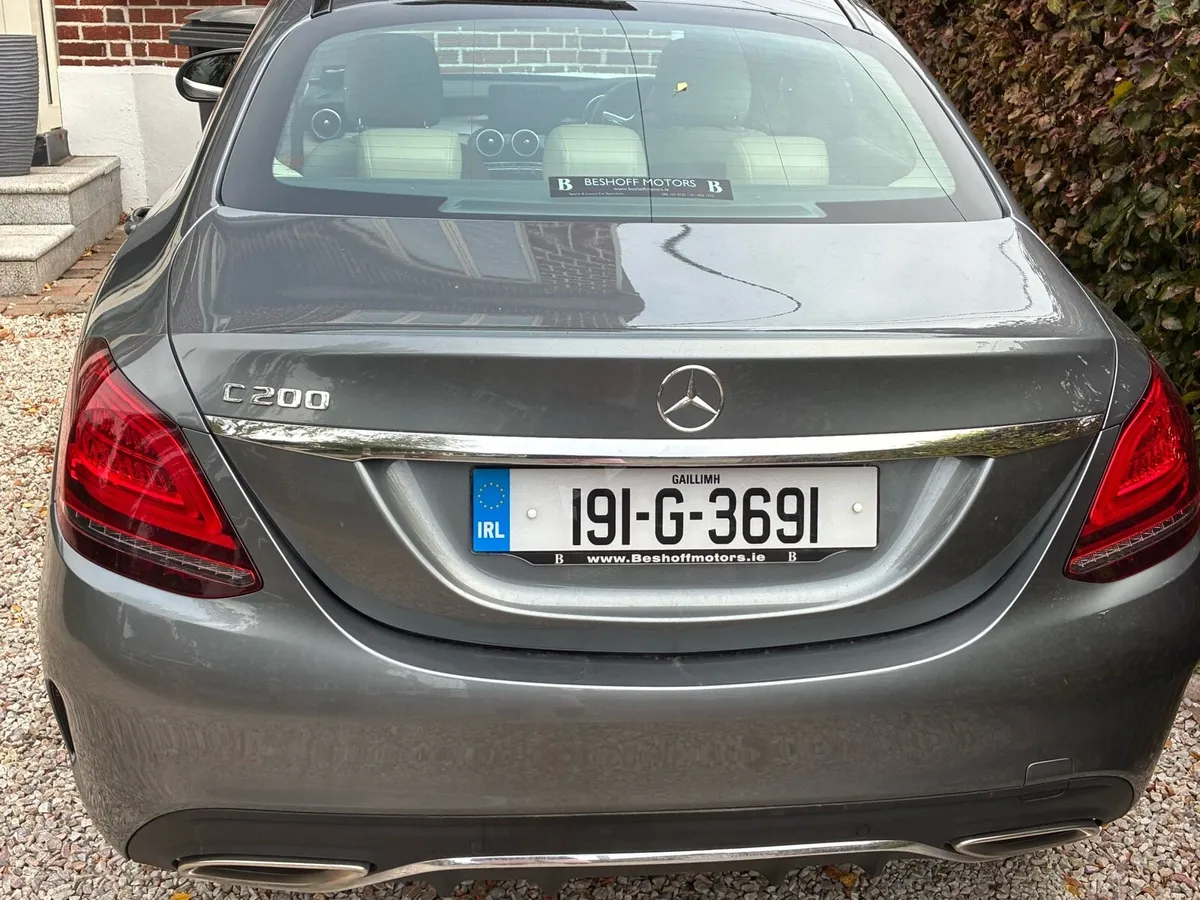 Mercedes C200 AUTO AMG - Image 3