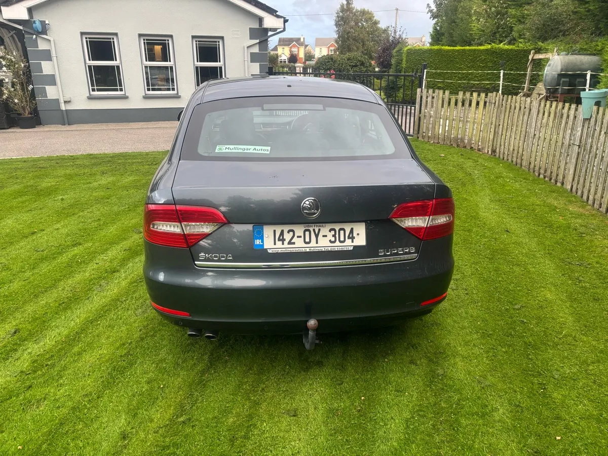 2014 Skoda Superb - Image 2
