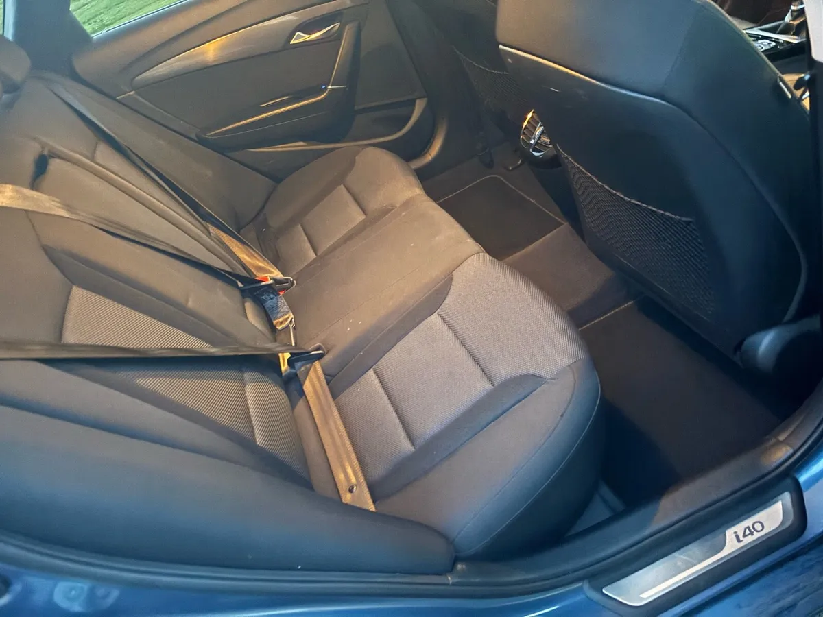 Hyundai i40 Tourer - Image 2