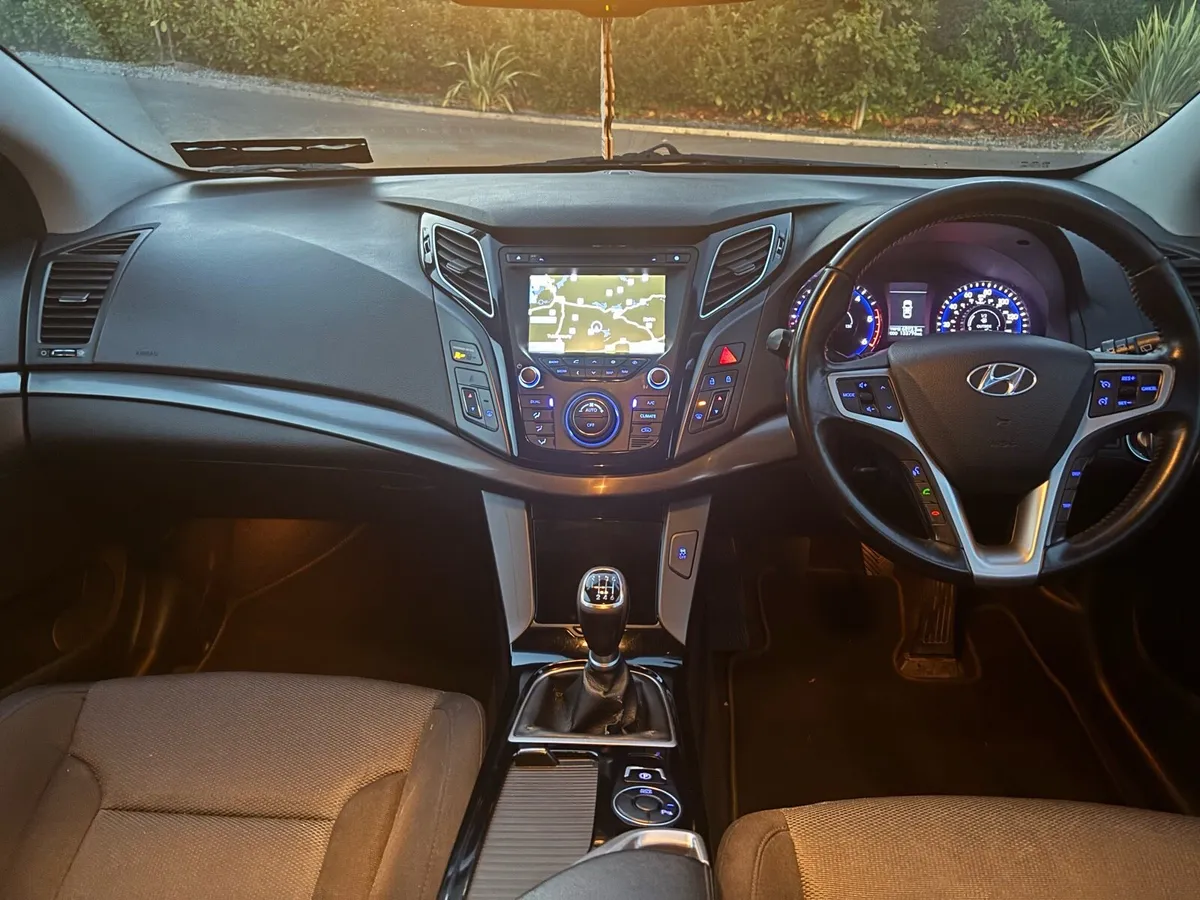 Hyundai i40 Tourer - Image 3