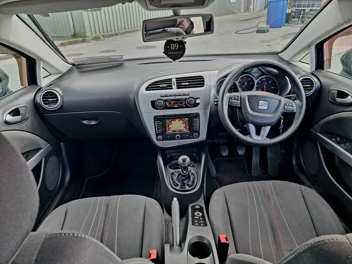 SEAT Leon 2012 - Image 2