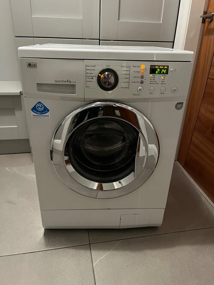 Lg 8kg washing machine - Image 1