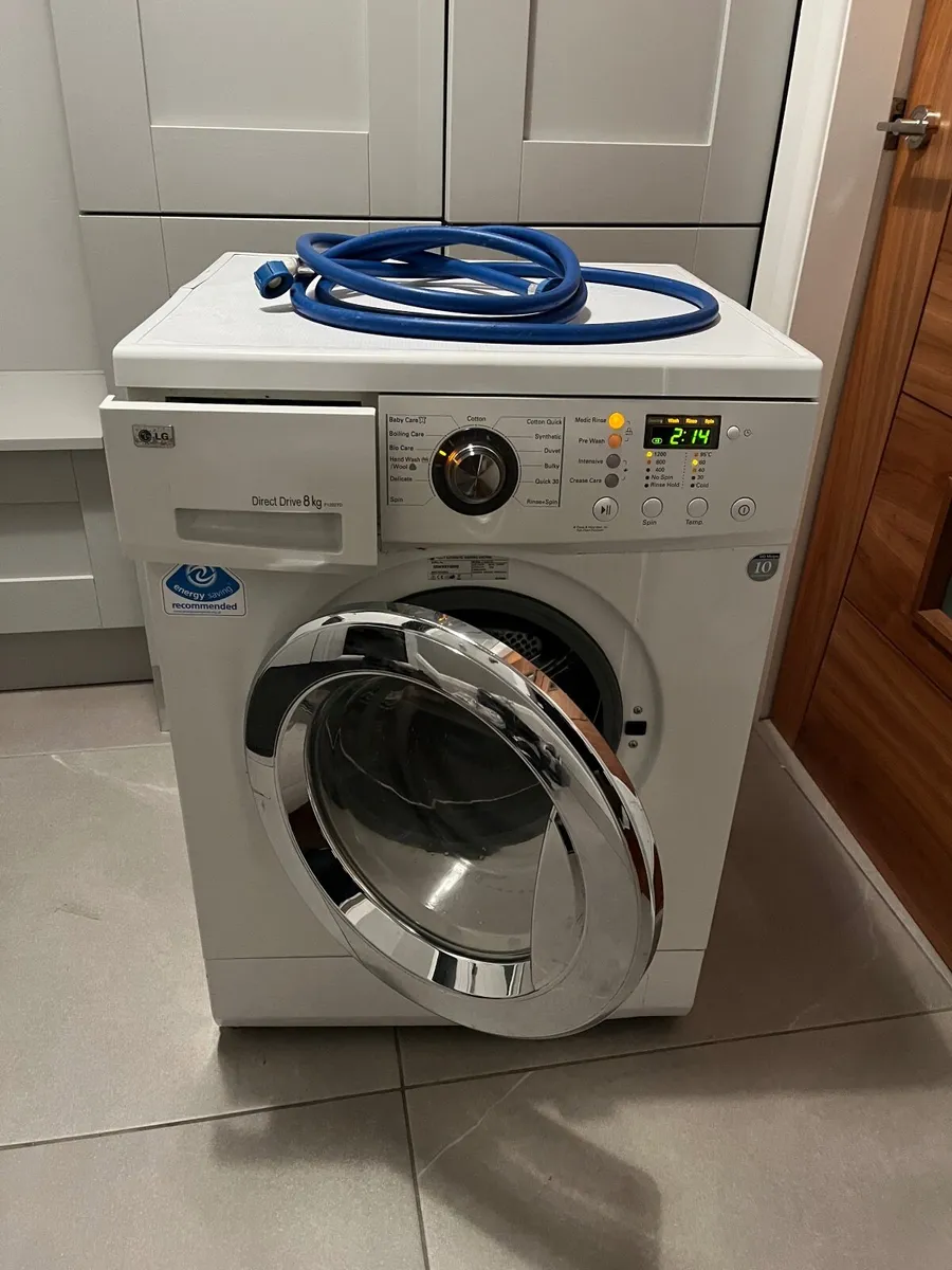Lg 8kg washing machine - Image 2