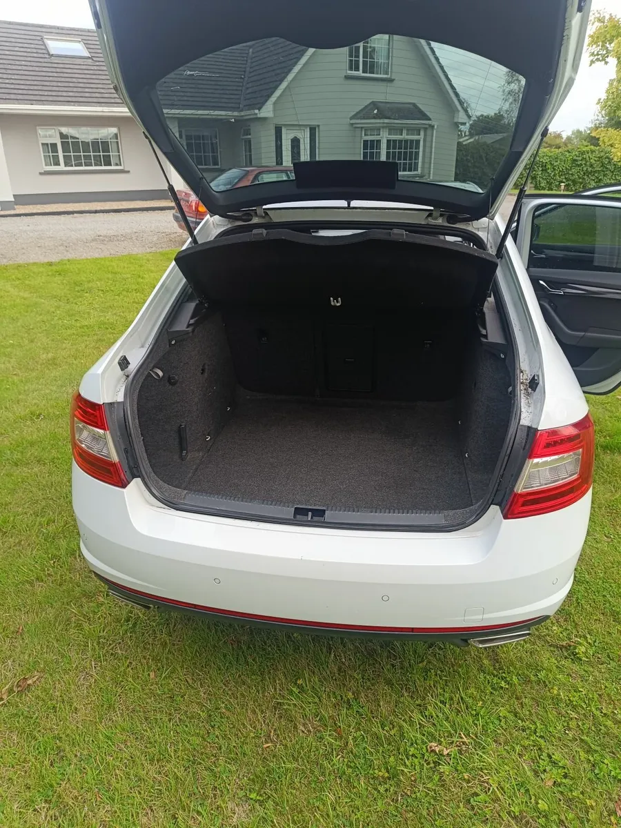 Skoda Octavia 2015 - Image 4