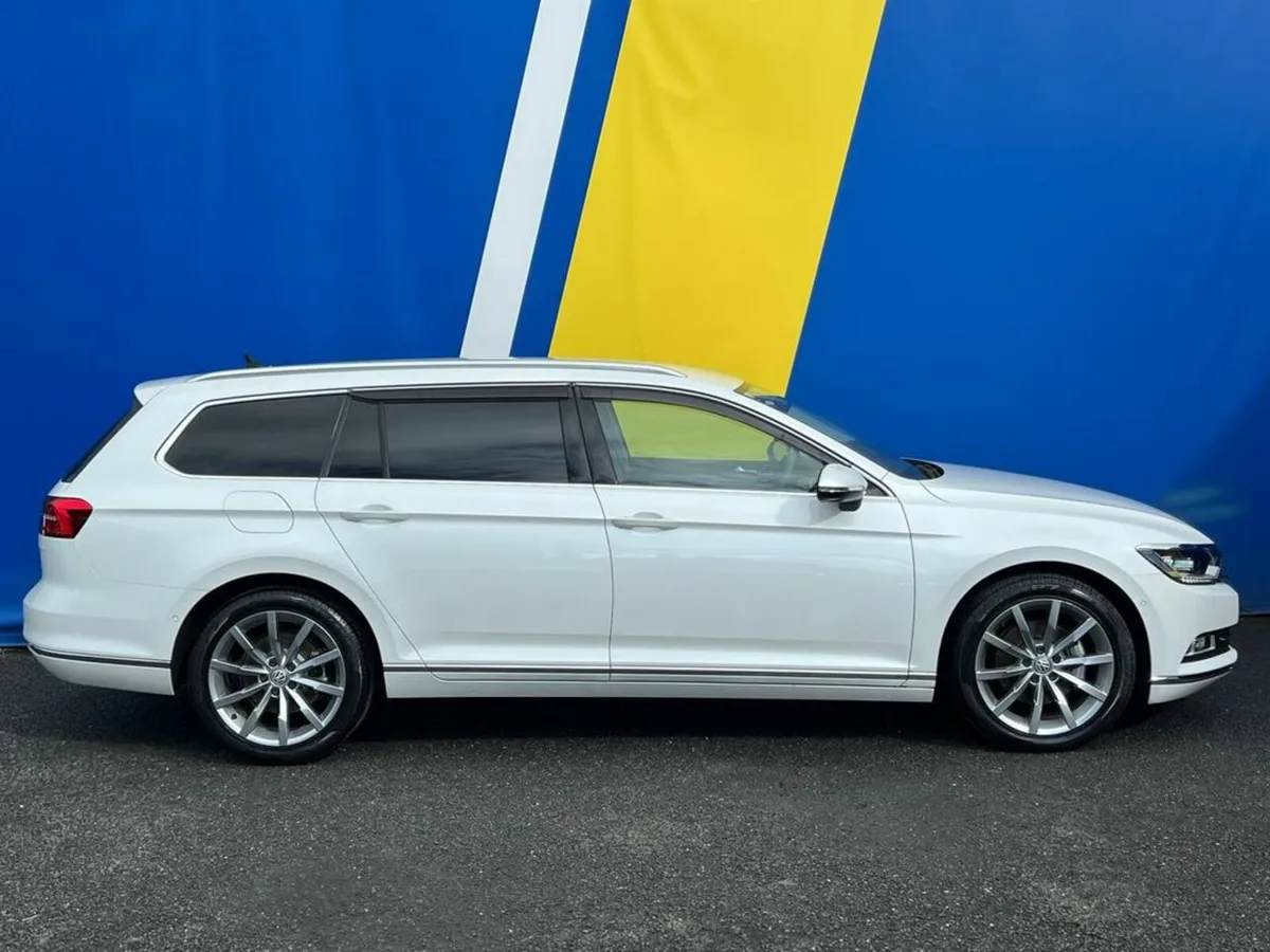 Volkswagen Passat VARIANT HIGHLINE 2.0 TDI // DRIV - Image 2