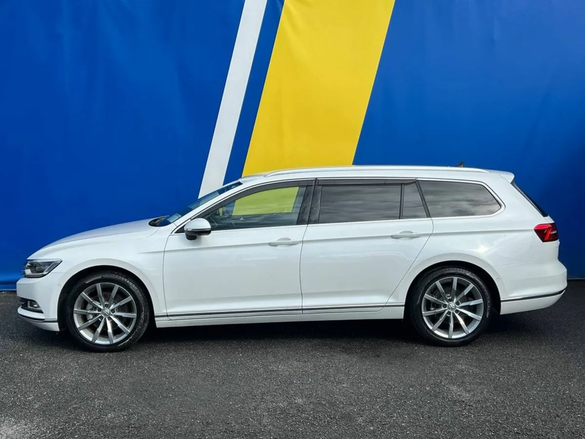 Volkswagen Passat VARIANT HIGHLINE 2.0 TDI // DRIV - Image 3