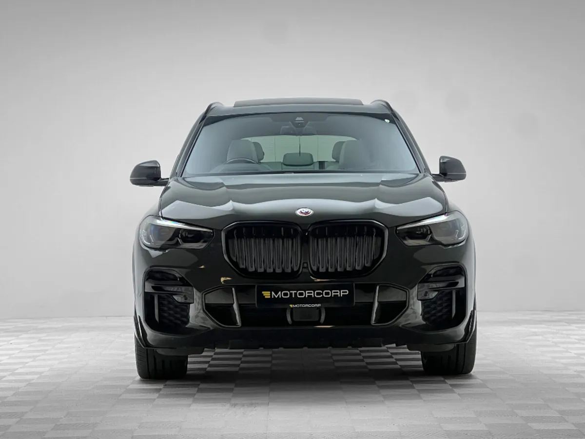 BMW X5 45E M SPORT XDRIVE PAN ROOF CARBON PACK - Image 2