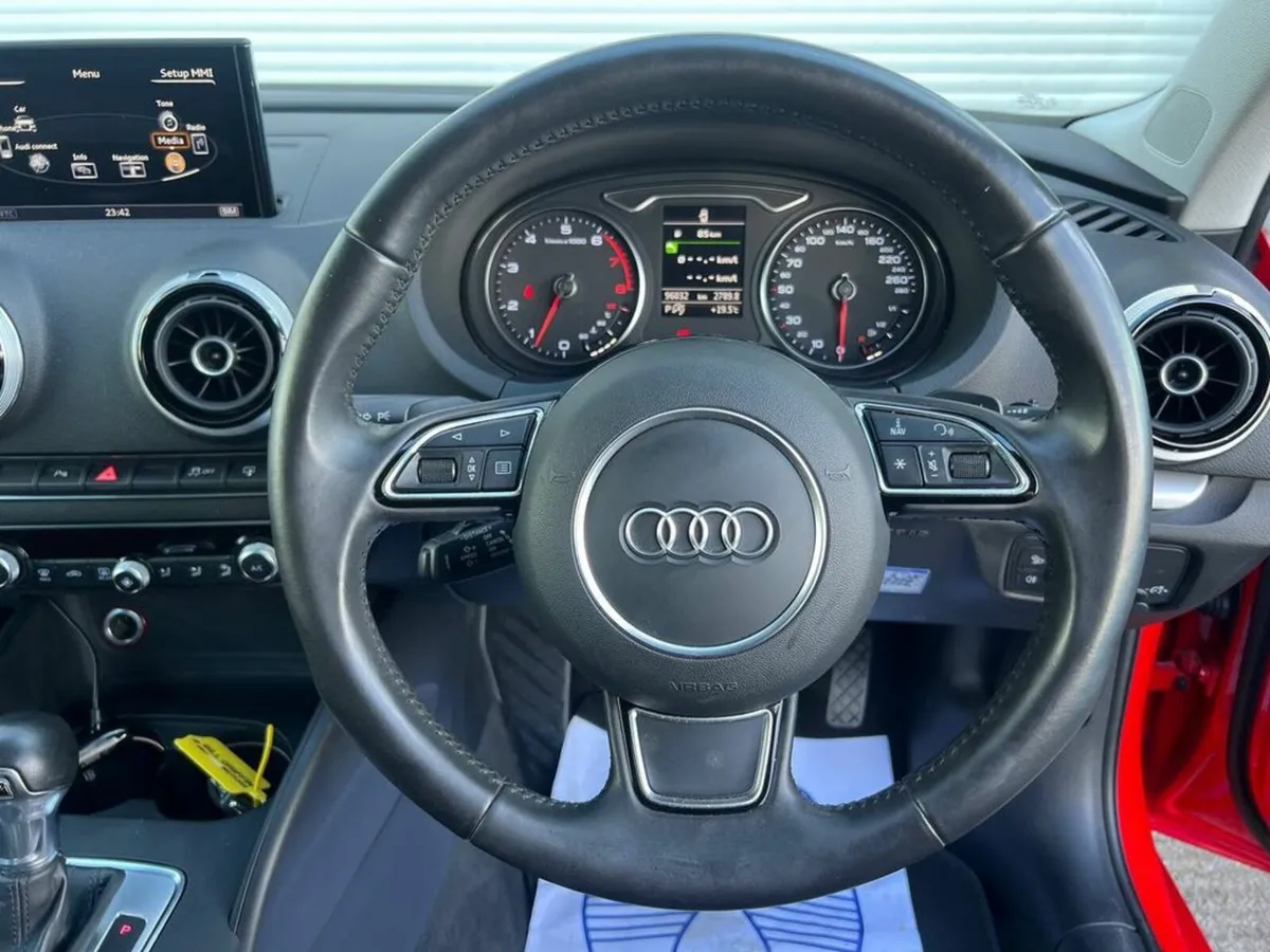 Audi A3 S-LINE PACK SPORT 1.4 TFSI AUTO // NEW 19" - Image 4