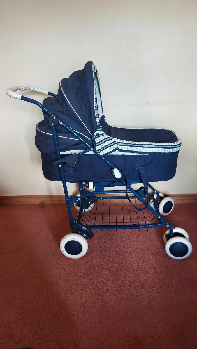Pram - Image 3